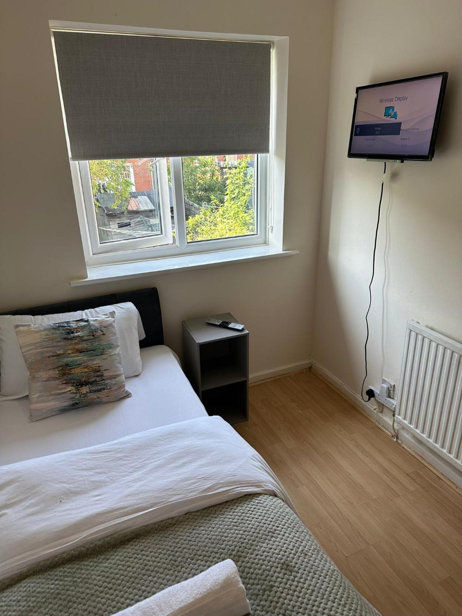3 Bedroom Apartment Close To Manchester City Stadium And Coop Live Extérieur photo