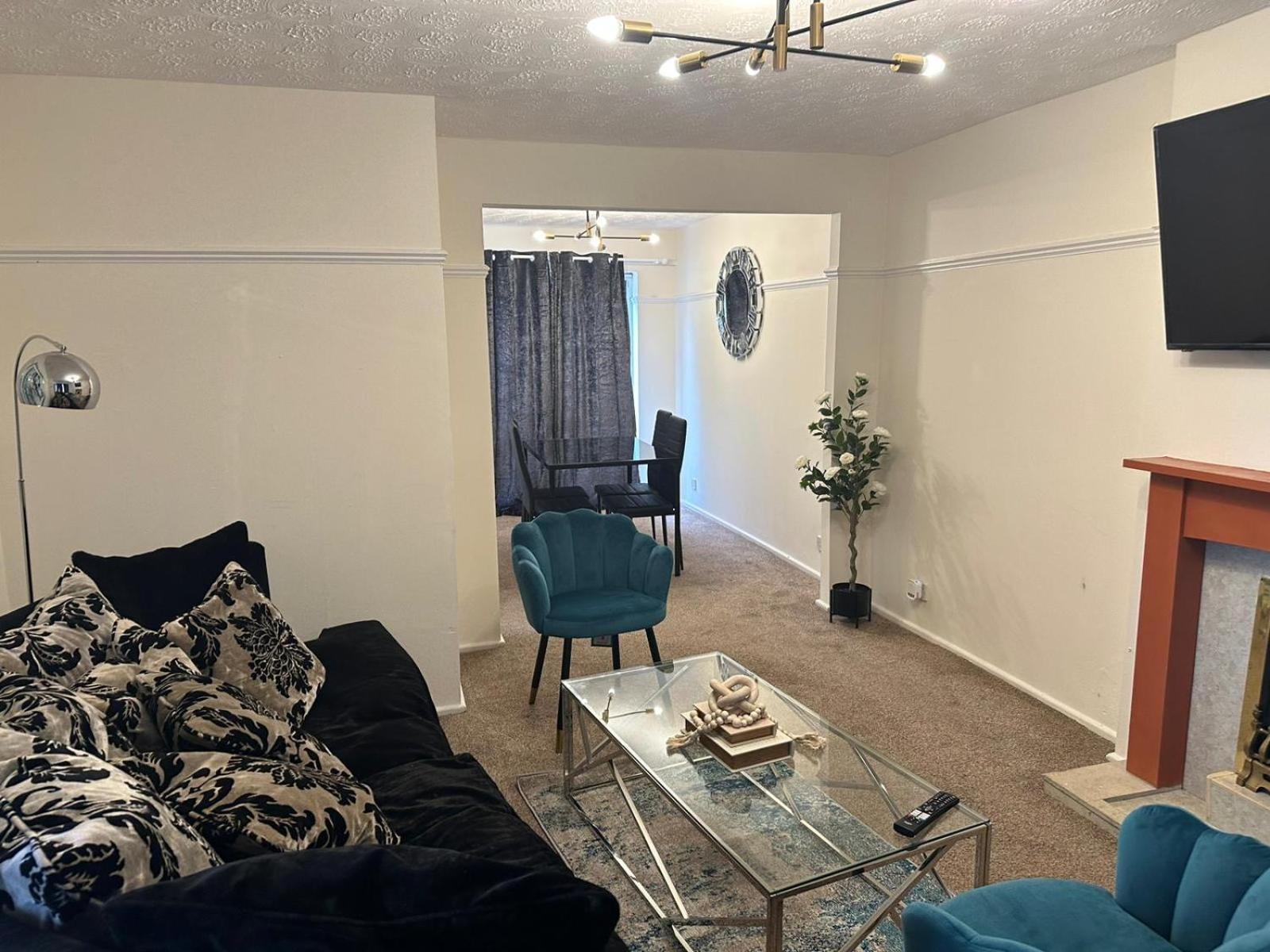 3 Bedroom Apartment Close To Manchester City Stadium And Coop Live Extérieur photo